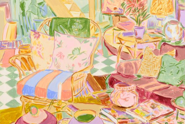 Gemälde „Daily View“ von Mads Rafte Hein: farbintensives Interieur mit Sesseln, Tischen, Vasen, Büchern, Pflanzen und Leuchten bei Galerie RIECK